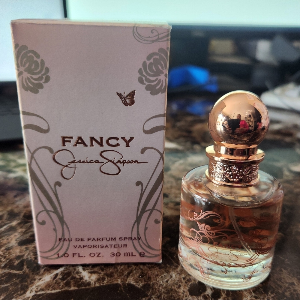 Jessica Simpson Fancy Perfume